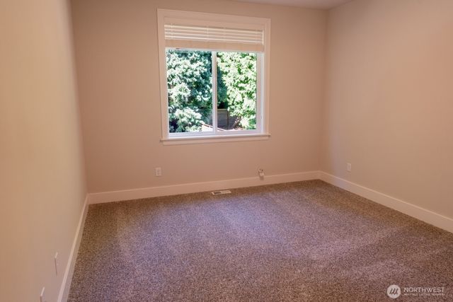 10420 NE 112th Street, Kirkland, WA 98033