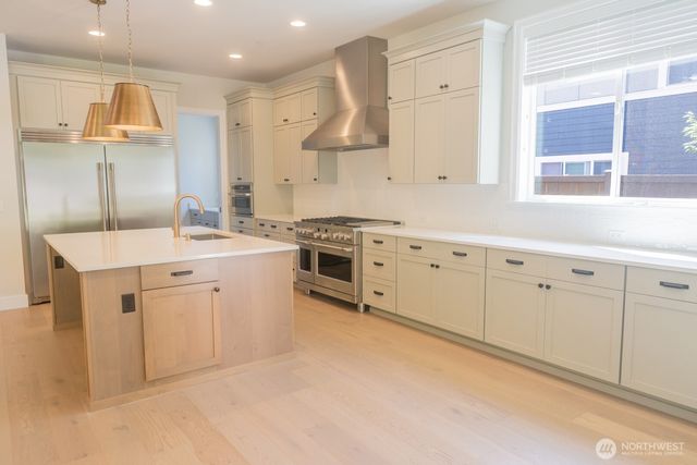 10420 NE 112th Street, Kirkland, WA 98033