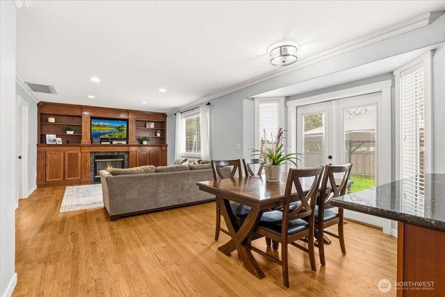 13721 SE 255th Place, Kent, WA 98042