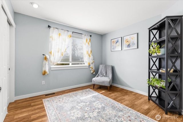 13721 SE 255th Place, Kent, WA 98042