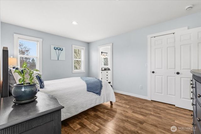 13721 SE 255th Place, Kent, WA 98042