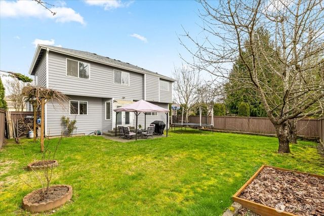 13721 SE 255th Place, Kent, WA 98042