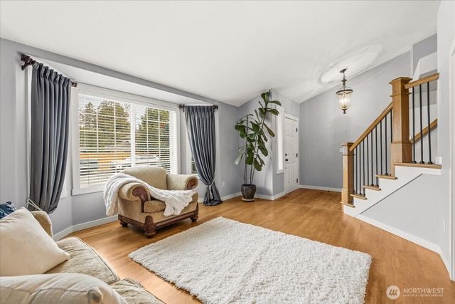 13721 SE 255th Place, Kent, WA 98042