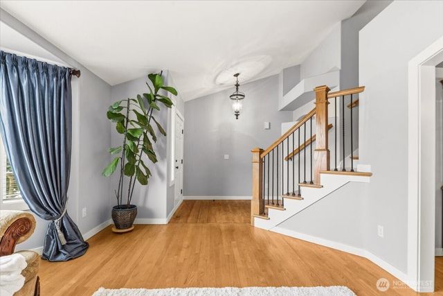 13721 SE 255th Place, Kent, WA 98042