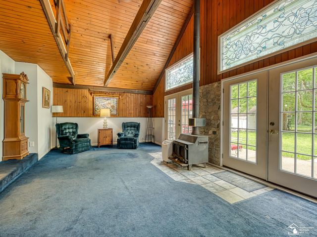 6975 Sarah Street, Temperance, MI 48182