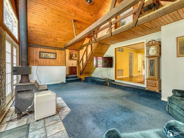6975 Sarah Street, Temperance, MI 48182