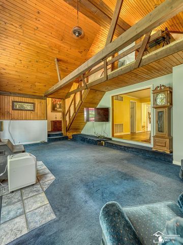 6975 Sarah Street, Temperance, MI 48182