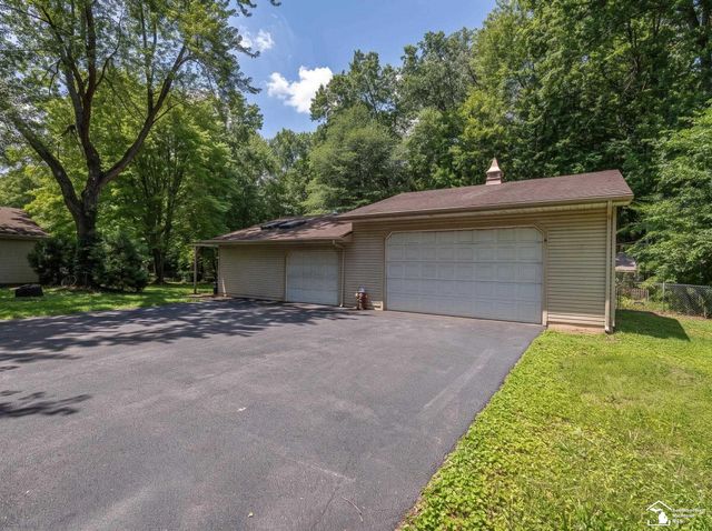 6975 Sarah Street, Temperance, MI 48182