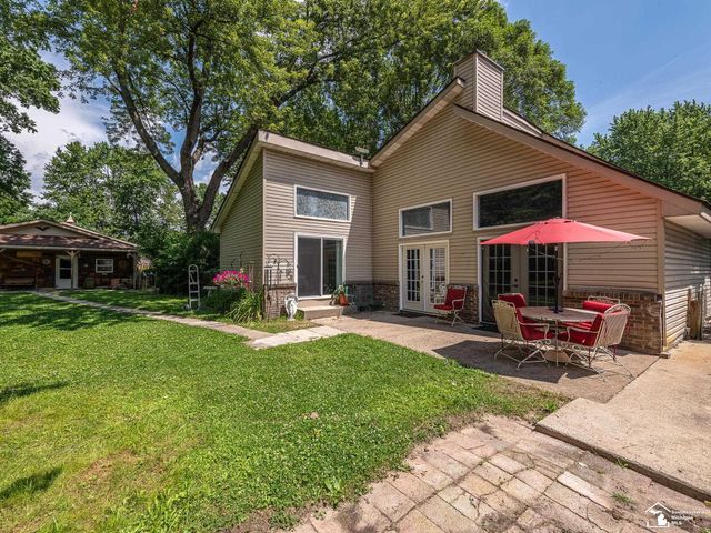 6975 Sarah Street, Temperance, MI 48182