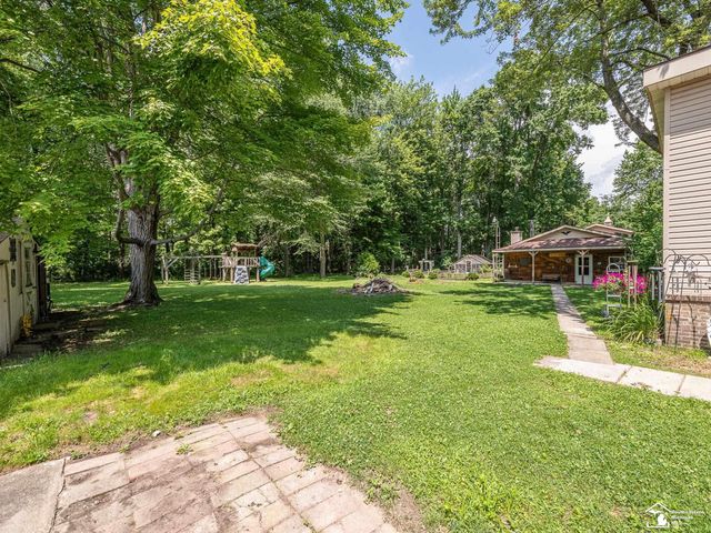 6975 Sarah Street, Temperance, MI 48182