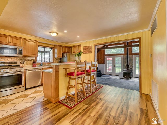 6975 Sarah Street, Temperance, MI 48182