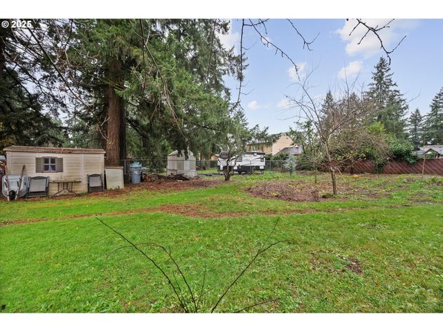 2227 Se 141ST Ave, Portland, OR 97233