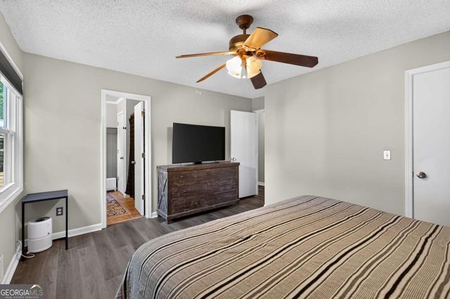 4983 Hunters Cove Drive, Acworth, GA 30101