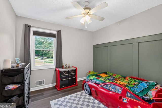 4983 Hunters Cove Drive, Acworth, GA 30101
