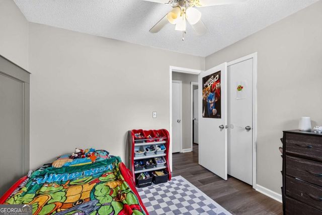 4983 Hunters Cove Drive, Acworth, GA 30101