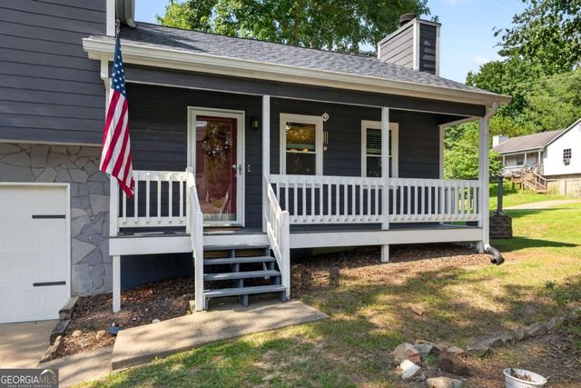 4983 Hunters Cove Drive, Acworth, GA 30101
