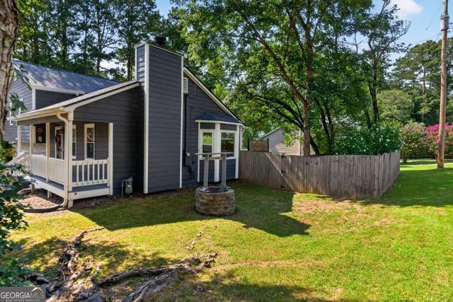 4983 Hunters Cove Drive, Acworth, GA 30101