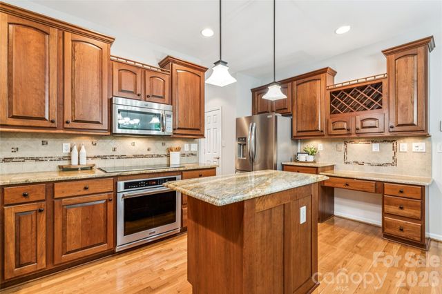 5507 Tullamore Lane, Charlotte, NC 28269