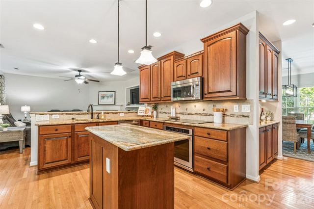 5507 Tullamore Lane, Charlotte, NC 28269