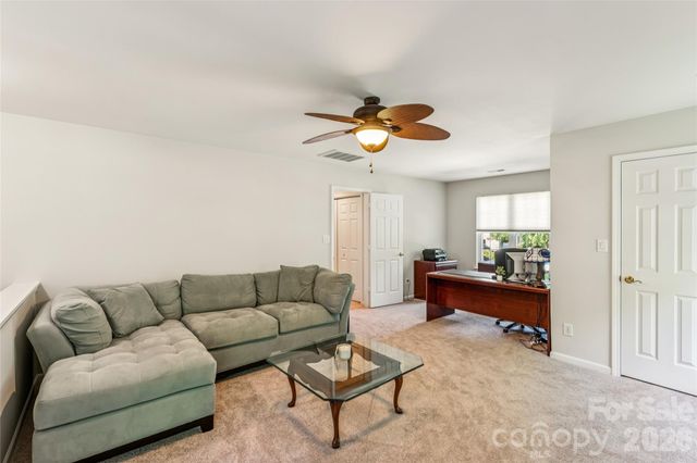 5507 Tullamore Lane, Charlotte, NC 28269