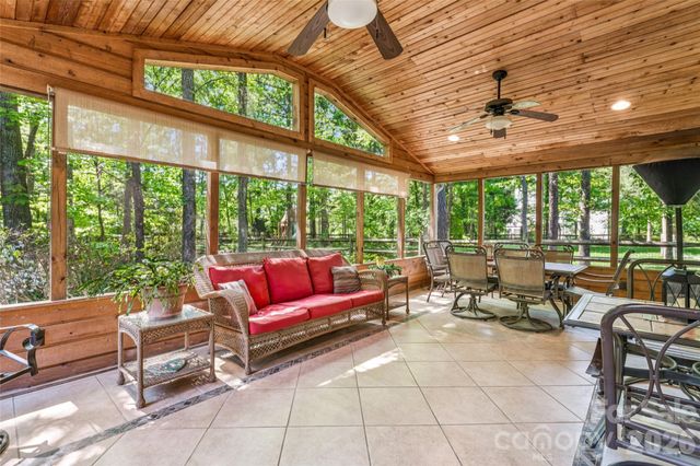 5507 Tullamore Lane, Charlotte, NC 28269