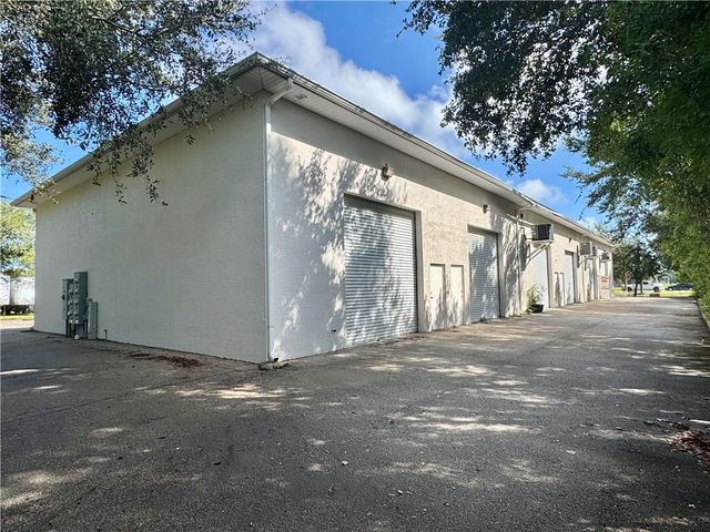 4005 43rd Avenue, Vero Beach, FL 32960