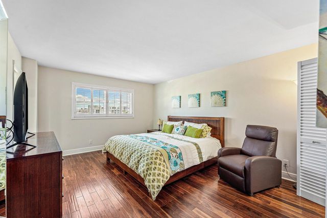 1160 Hillsboro Mile 607, Hillsboro Beach, FL 33062