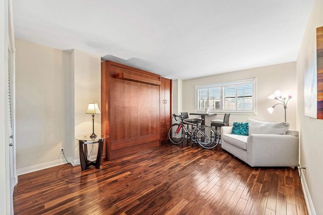 1160 Hillsboro Mile 607, Hillsboro Beach, FL 33062