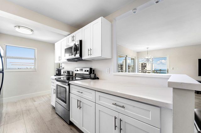 1160 Hillsboro Mile 607, Hillsboro Beach, FL 33062