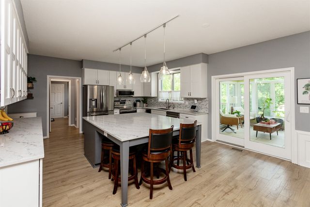 730 SE 9th Street, Ankeny, IA 50021