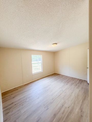221 Bancroft Rd, Gaffney, SC 29340