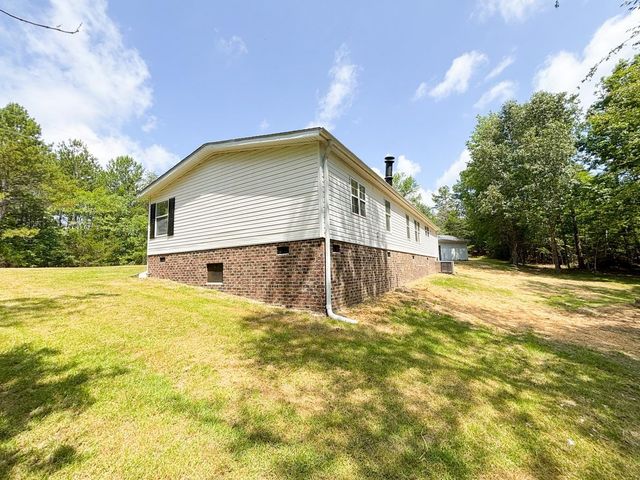 221 Bancroft Rd, Gaffney, SC 29340