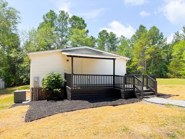 221 Bancroft Rd, Gaffney, SC 29340