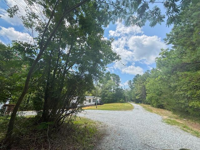 221 Bancroft Rd, Gaffney, SC 29340