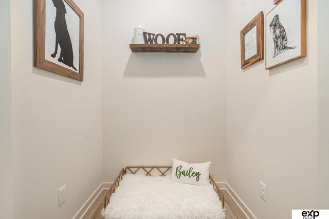 18750 Pinehurst Avenue, Gretna, NE 68028