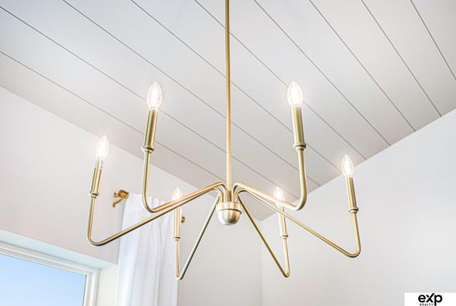 18750 Pinehurst Avenue, Gretna, NE 68028