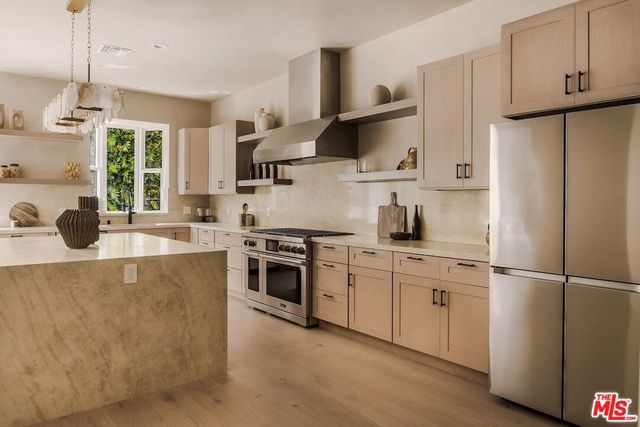 1969 Curson Place, Los Angeles, CA 90046