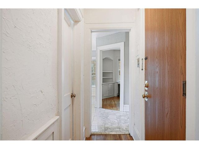 1913 Emerson Avenue 103, Minneapolis, MN 55408