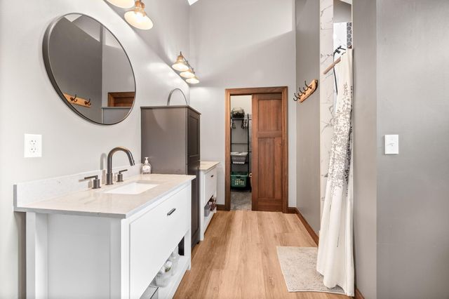 25162 729th Avenue, Dassel, MN 55325