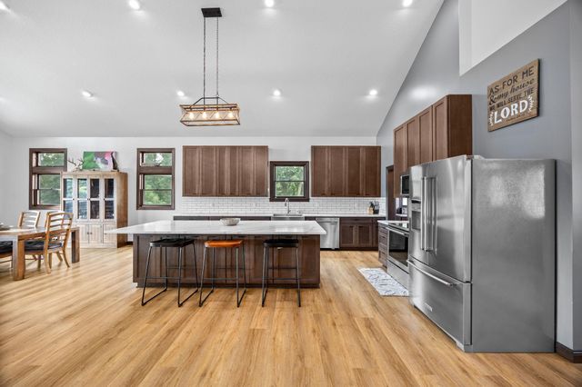 25162 729th Avenue, Dassel, MN 55325