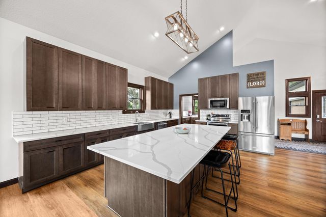 25162 729th Avenue, Dassel, MN 55325