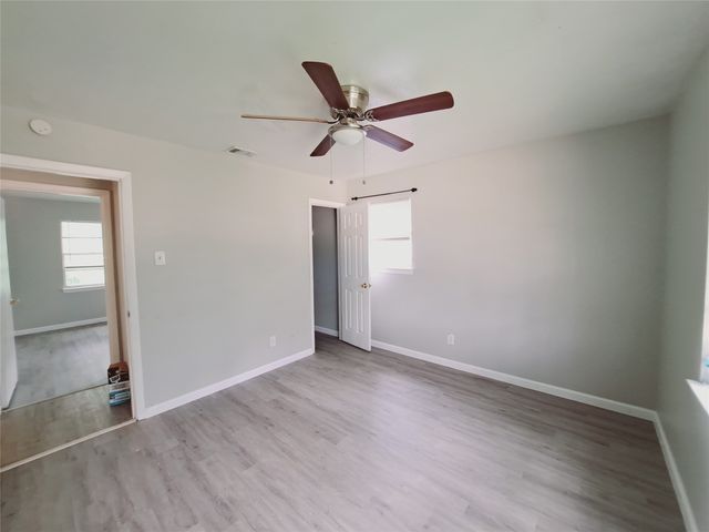 633 Rutgers Drive, Lancaster, TX 75134