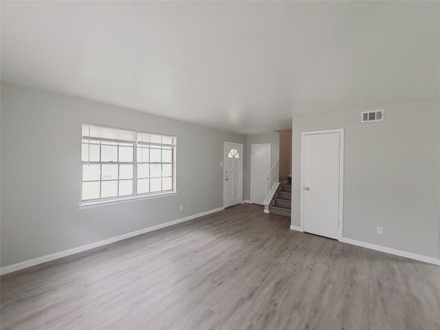 633 Rutgers Drive, Lancaster, TX 75134