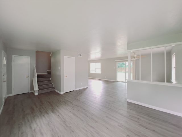 633 Rutgers Drive, Lancaster, TX 75134