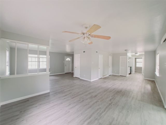 633 Rutgers Drive, Lancaster, TX 75134