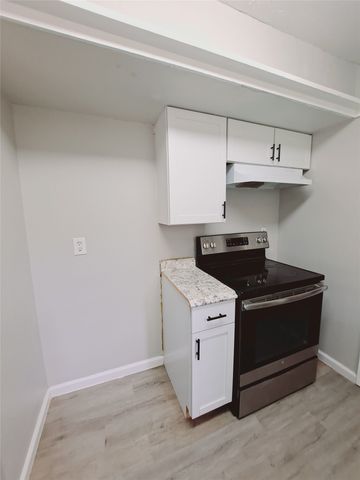 633 Rutgers Drive, Lancaster, TX 75134