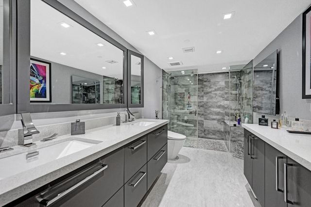 1167 Hillsboro Mile 206, Hillsboro Beach, FL 33062