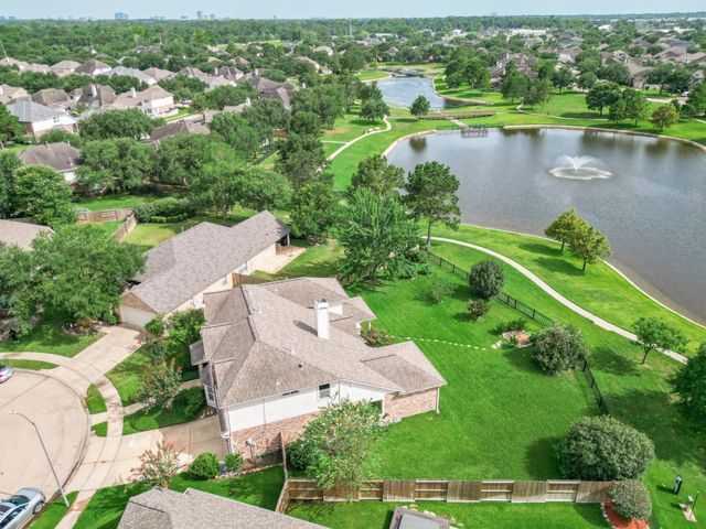 4707 Lakes Of Pine Forest Court, Houston, TX 77084
