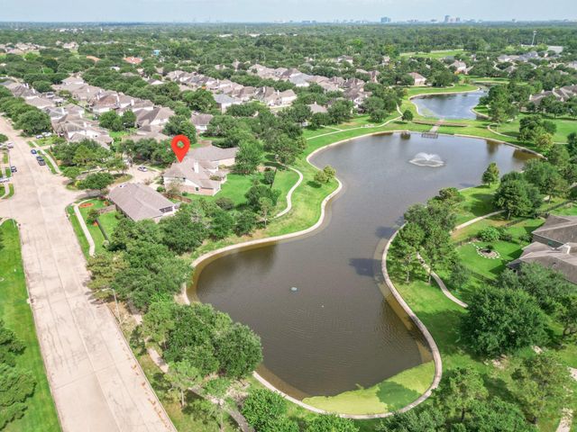 4707 Lakes Of Pine Forest Court, Houston, TX 77084