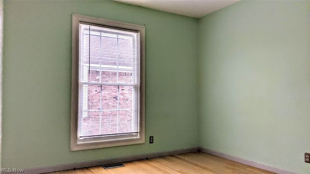 25 Trenton Square, Euclid, OH 44143